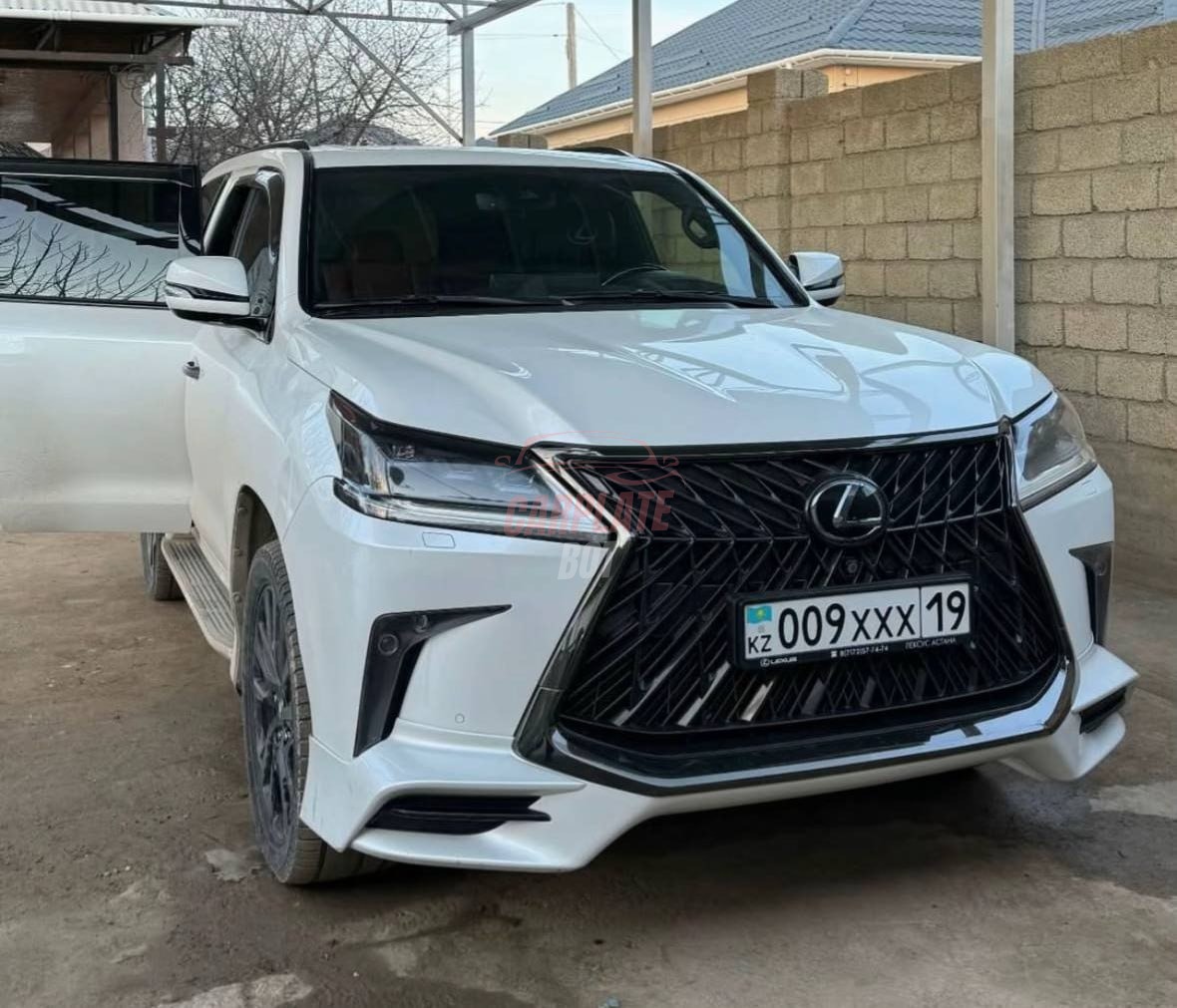 Lexus LX
