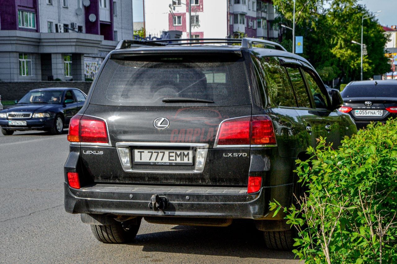 Lexus LX