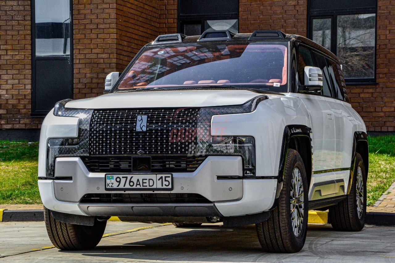 BYD Yangwang U8