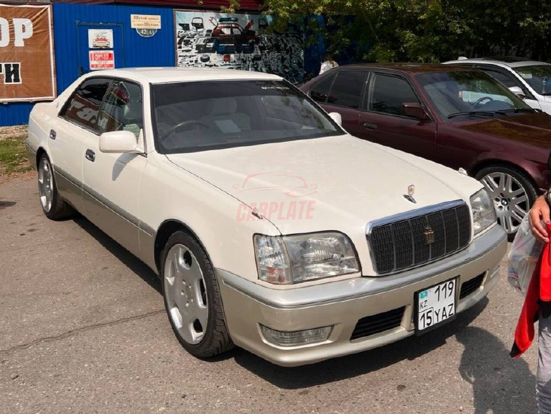 Toyota Crown Majesta