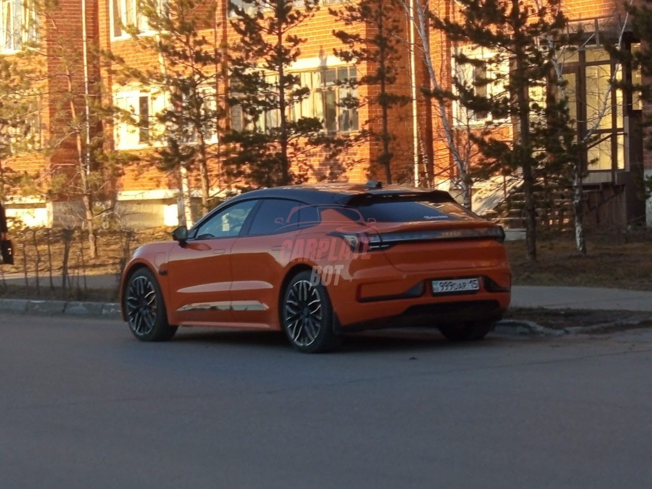 Zeekr 001