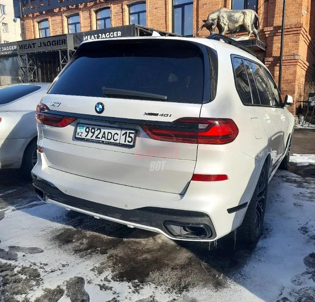 BMW X7