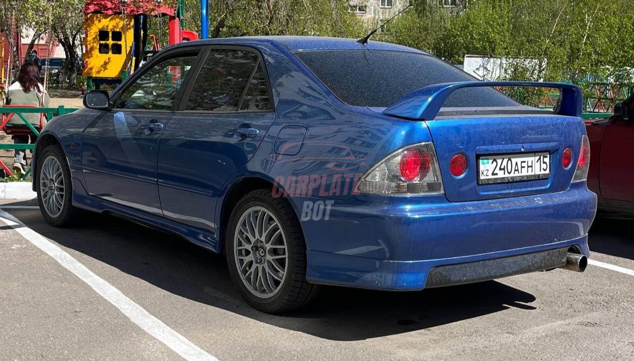 Lexus IS