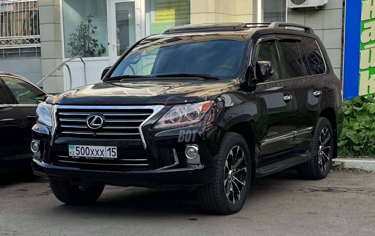 Lexus LX