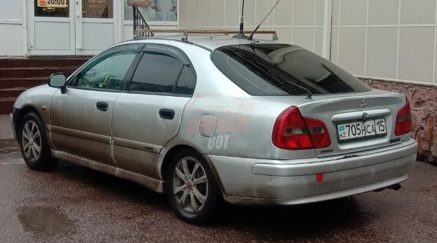 Mitsubishi Carisma