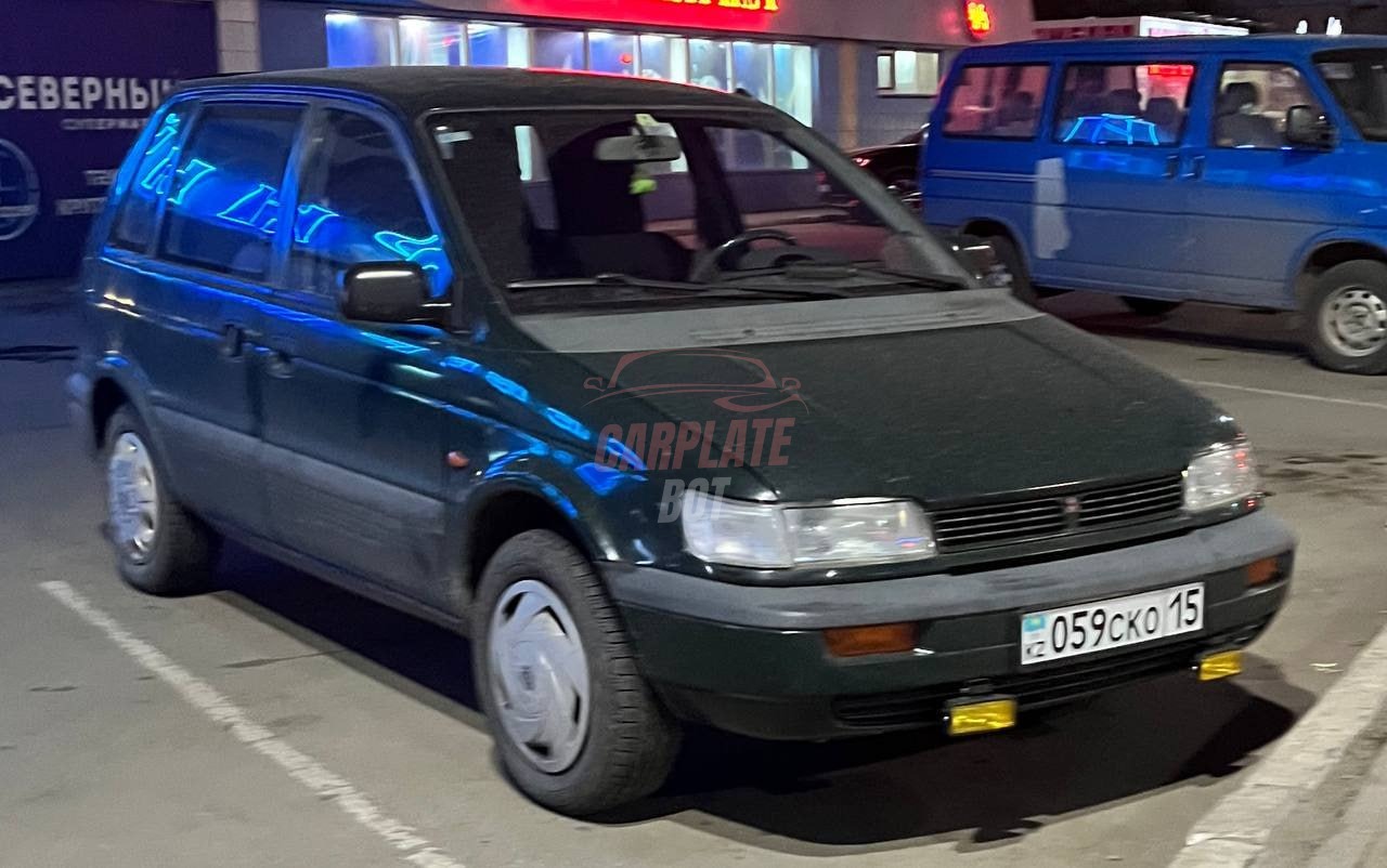Mitsubishi Space Runner