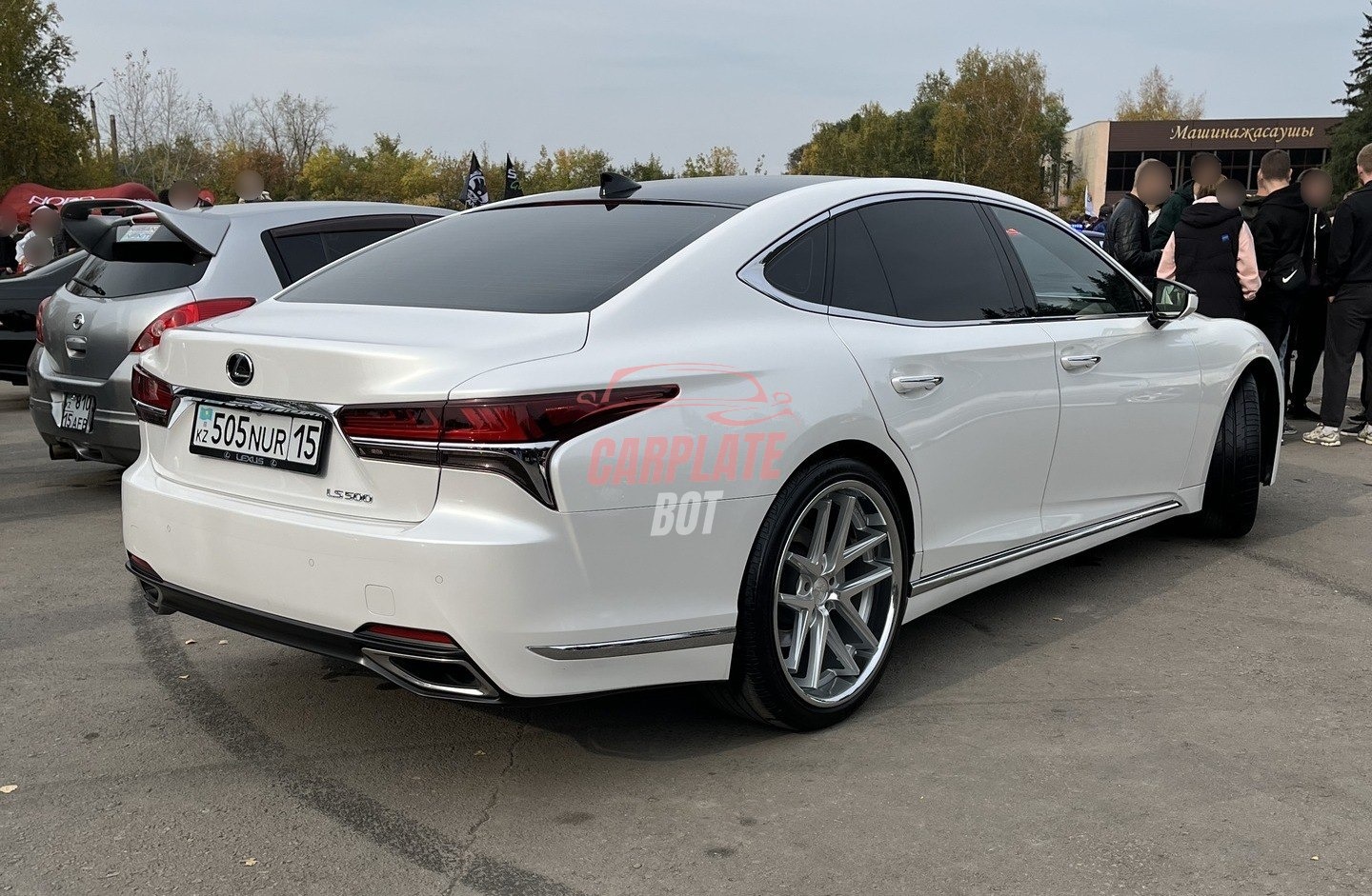 Lexus LS