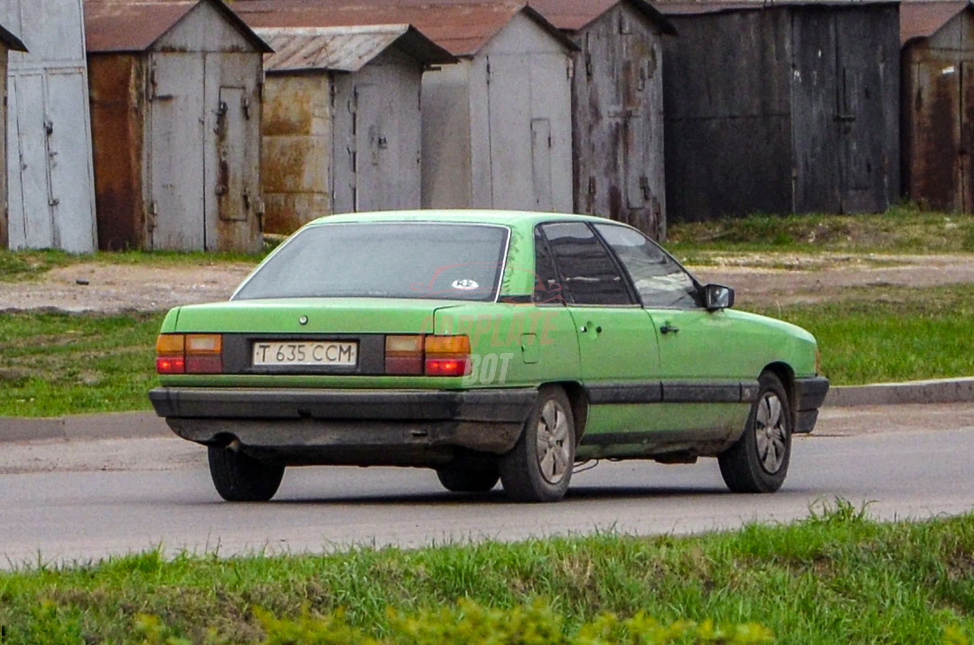 Audi 100