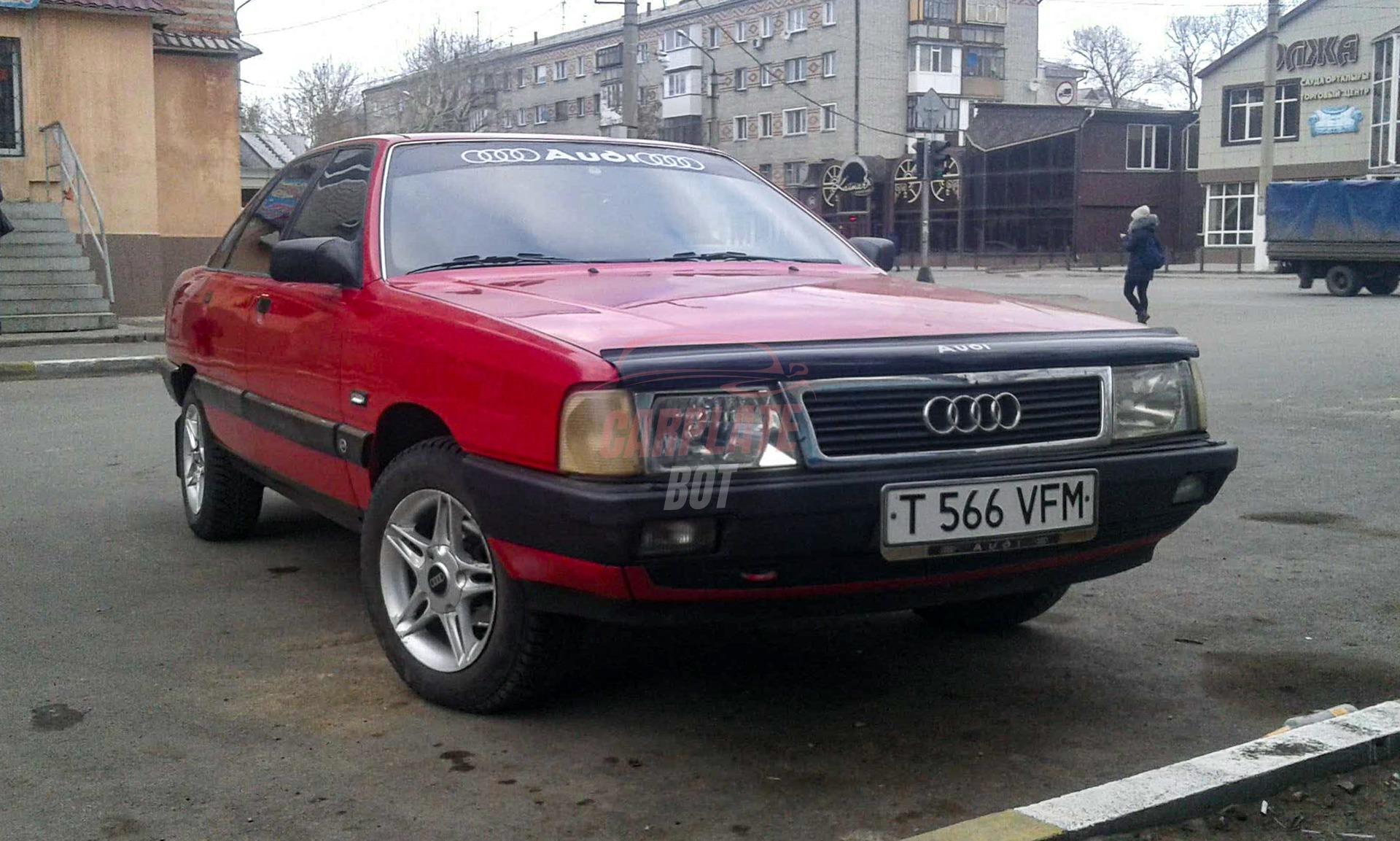 Audi 100