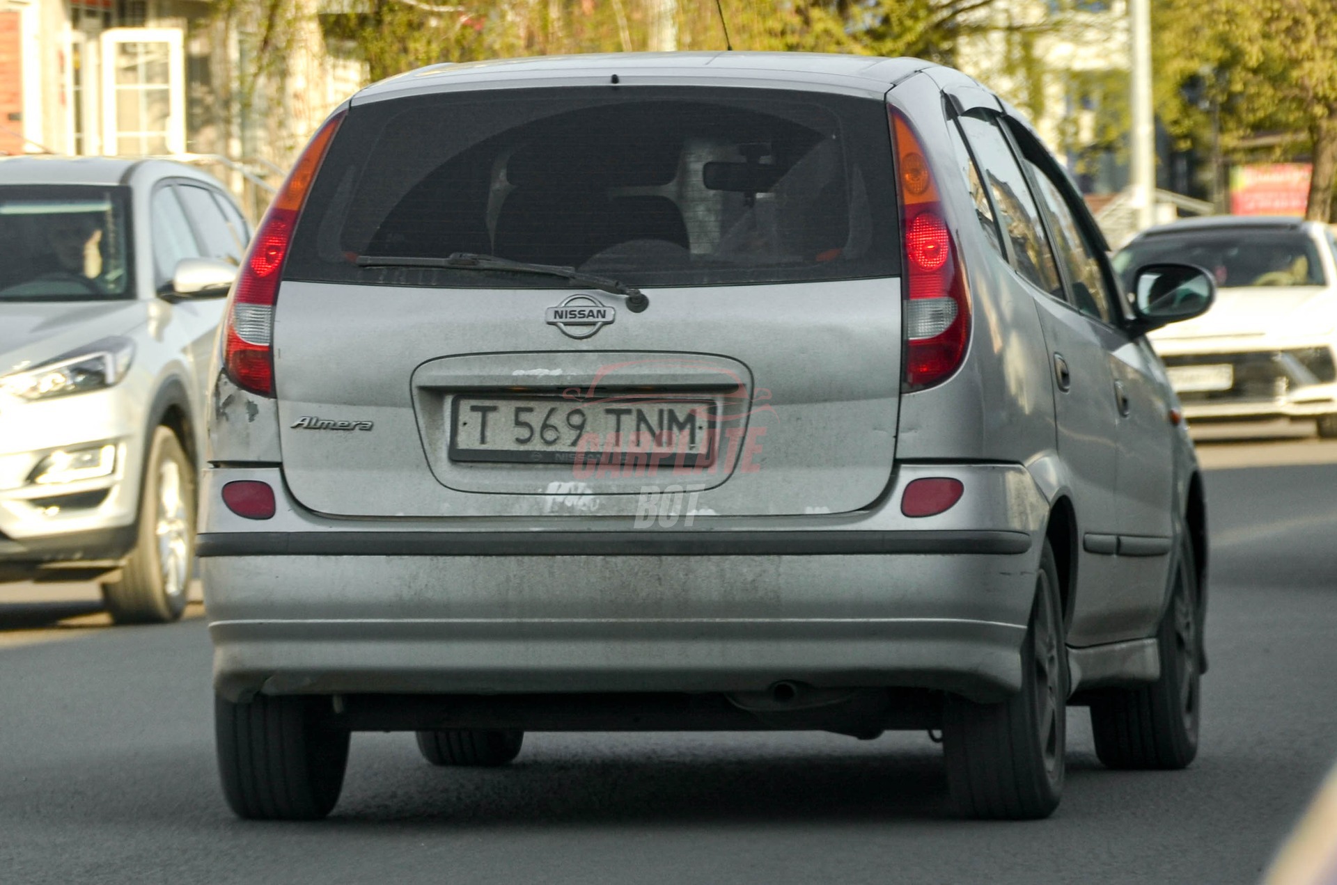 Nissan Almera