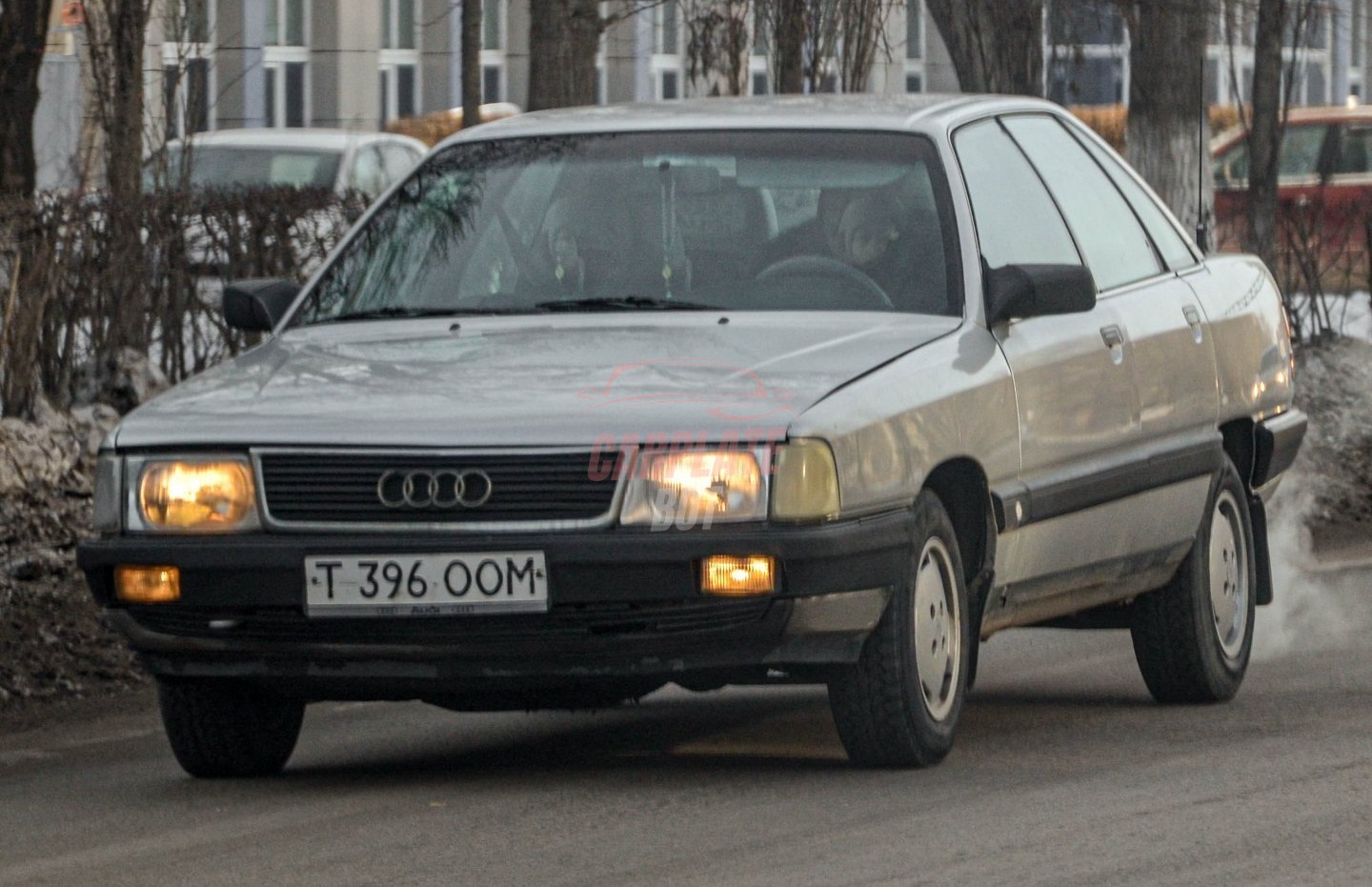Audi 100