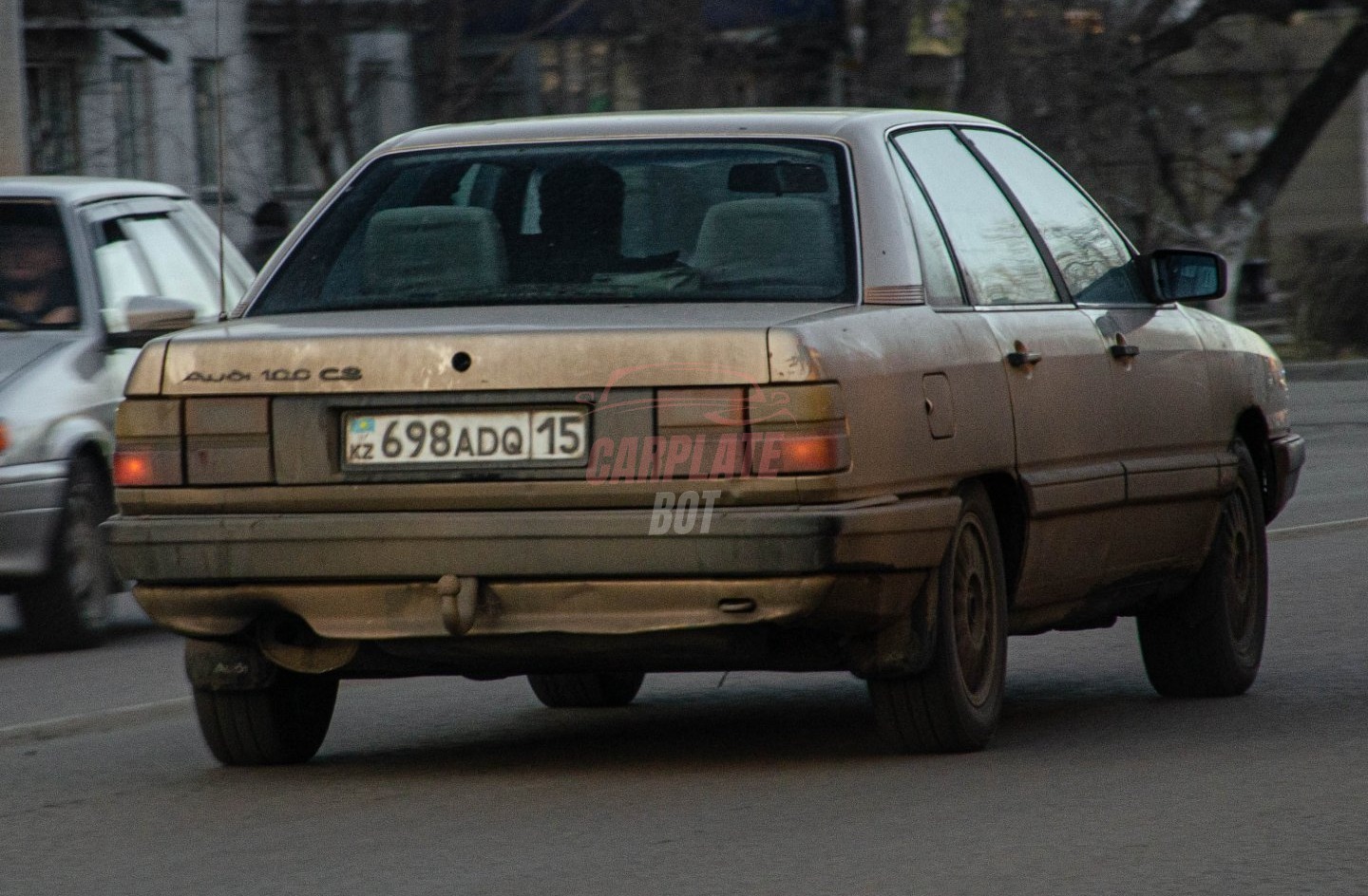 Audi 100