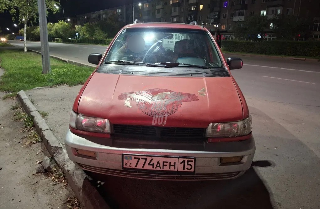 Mitsubishi Space Runner