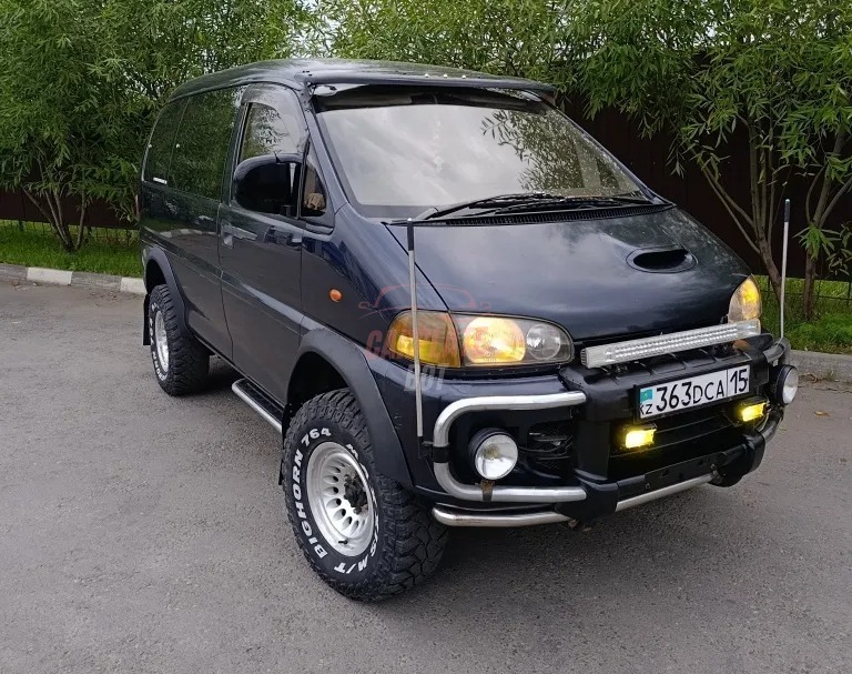 Mitsubishi Delica