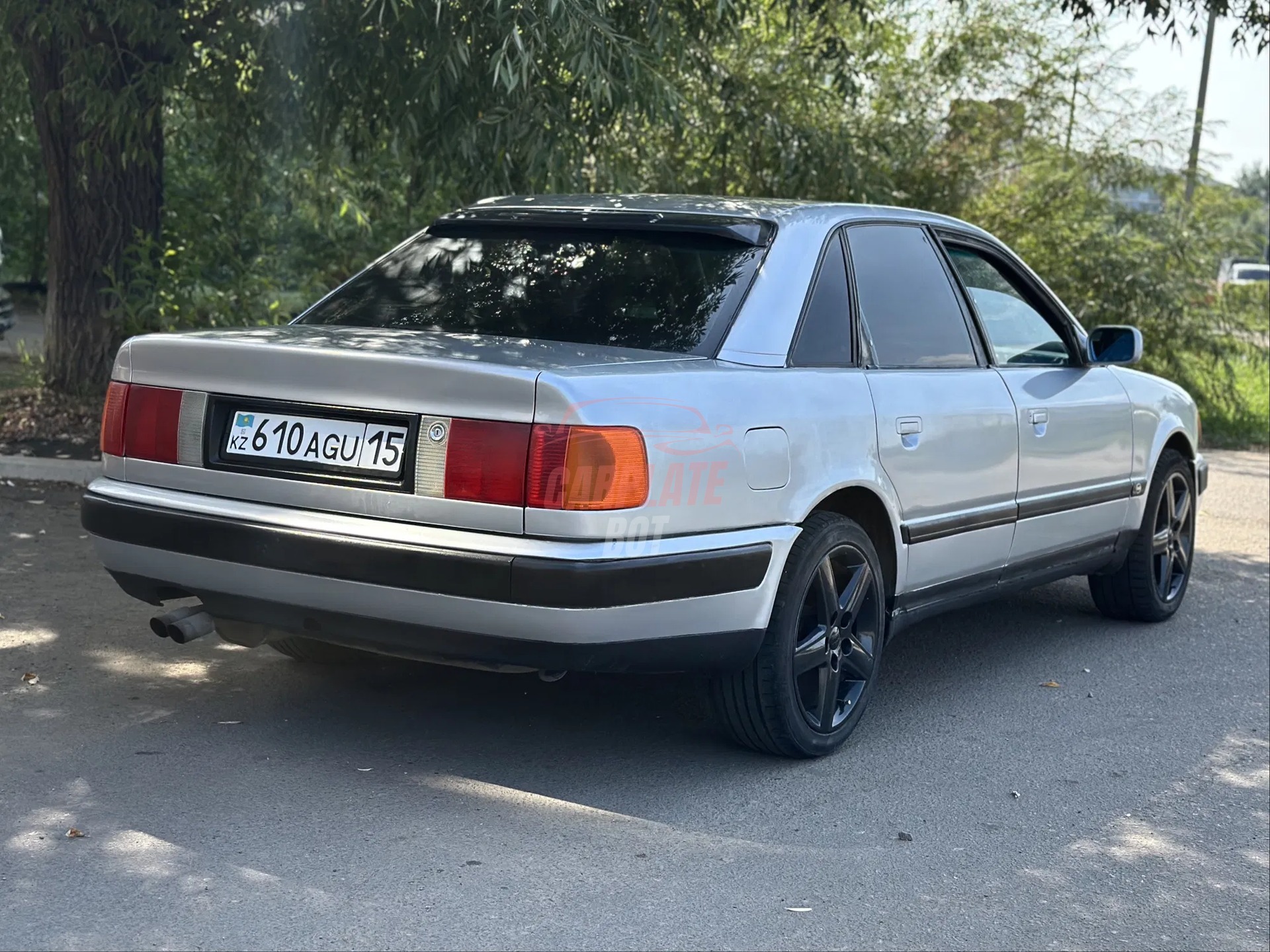 Audi 100