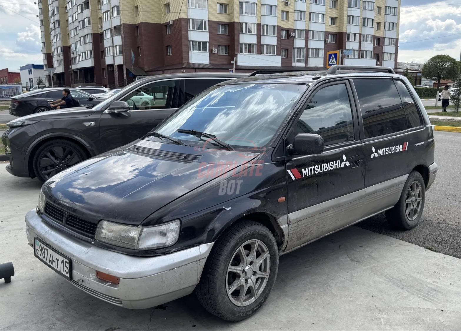 Mitsubishi Space Runner