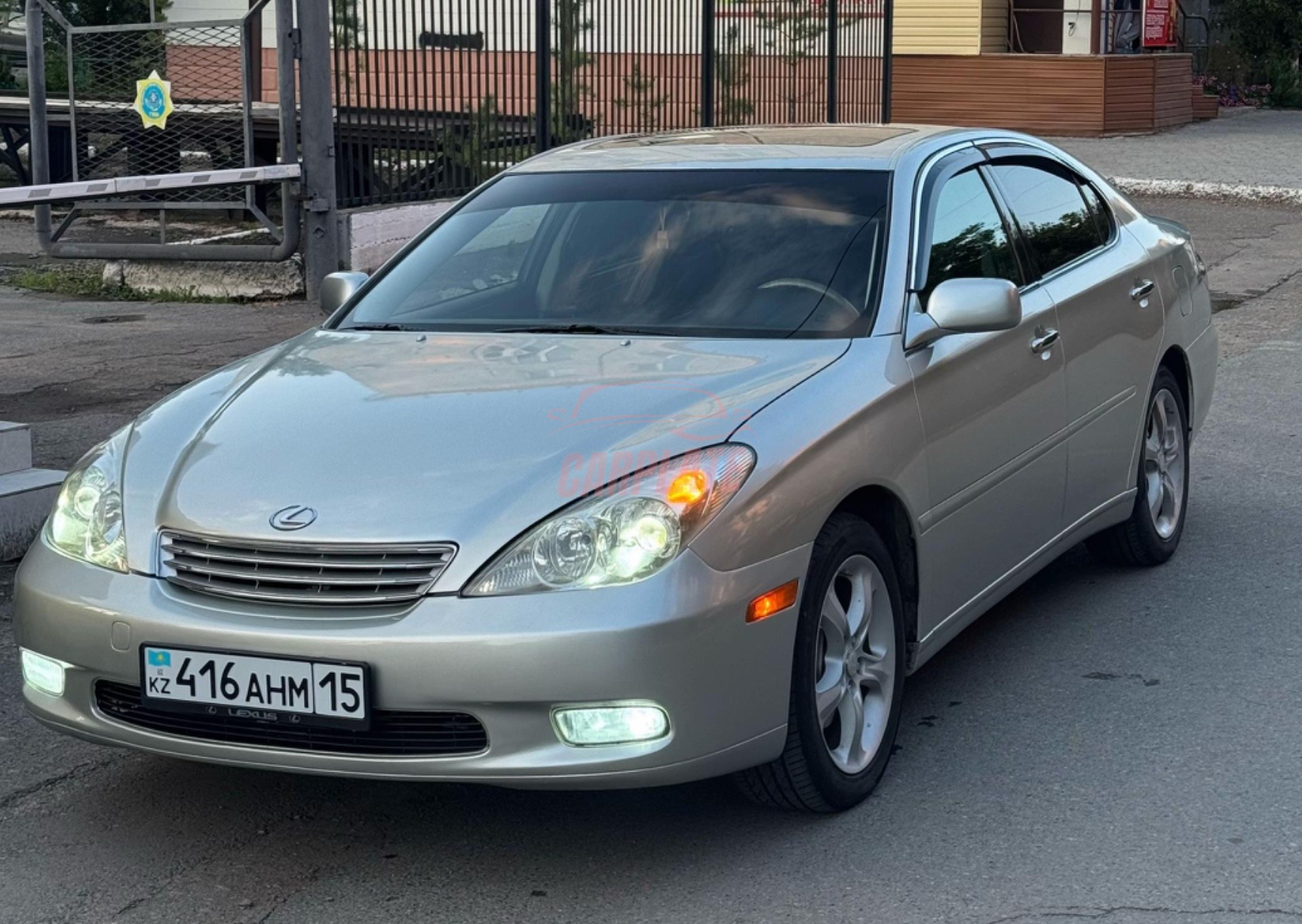 Lexus ES