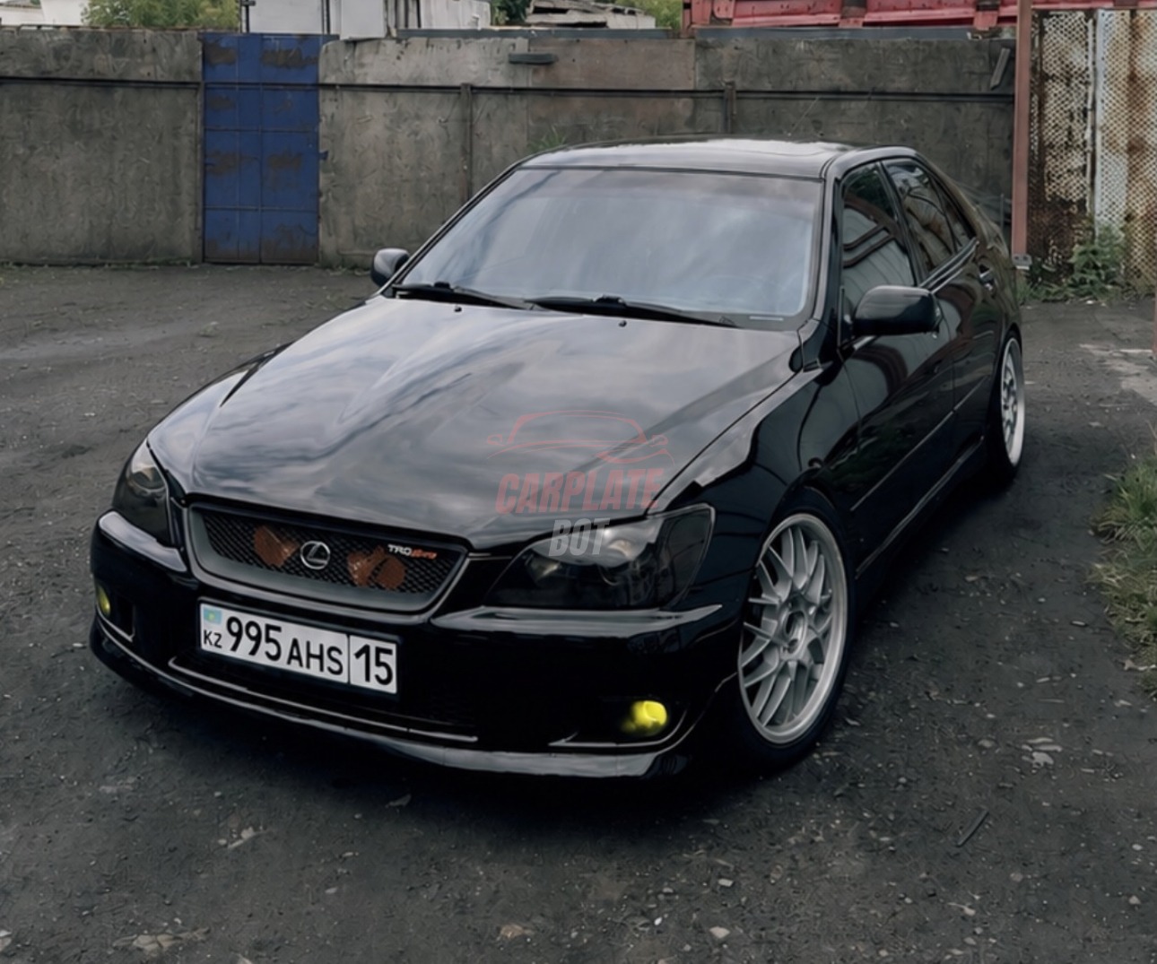 Lexus IS