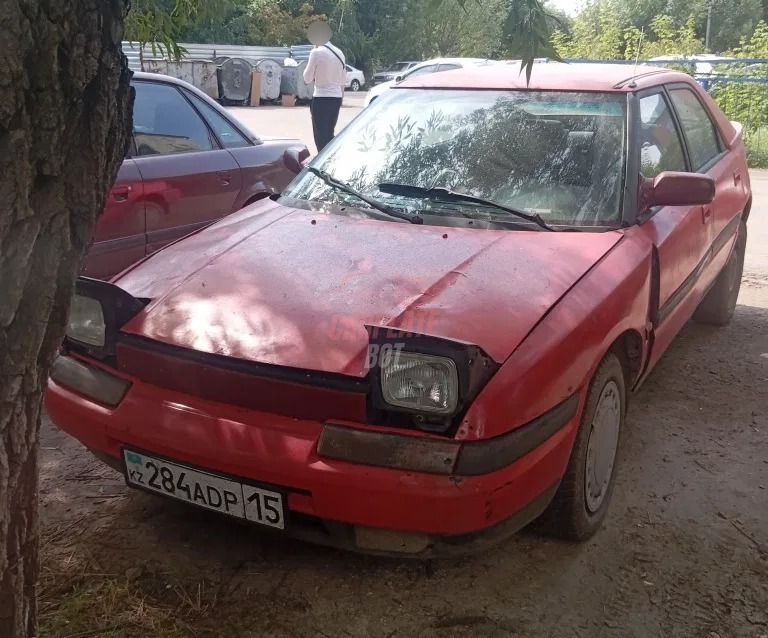 Mazda 323