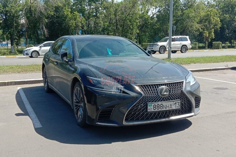 Lexus LS