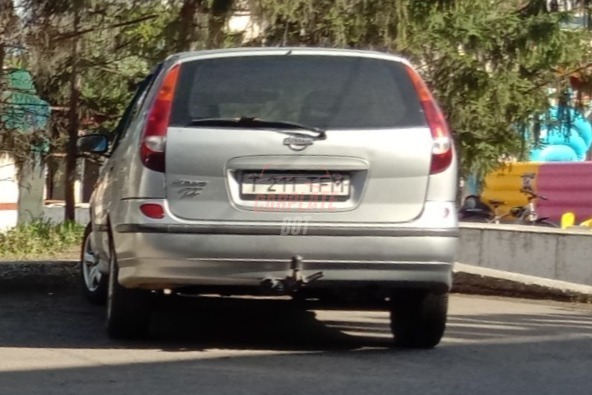 Nissan Almera Tino
