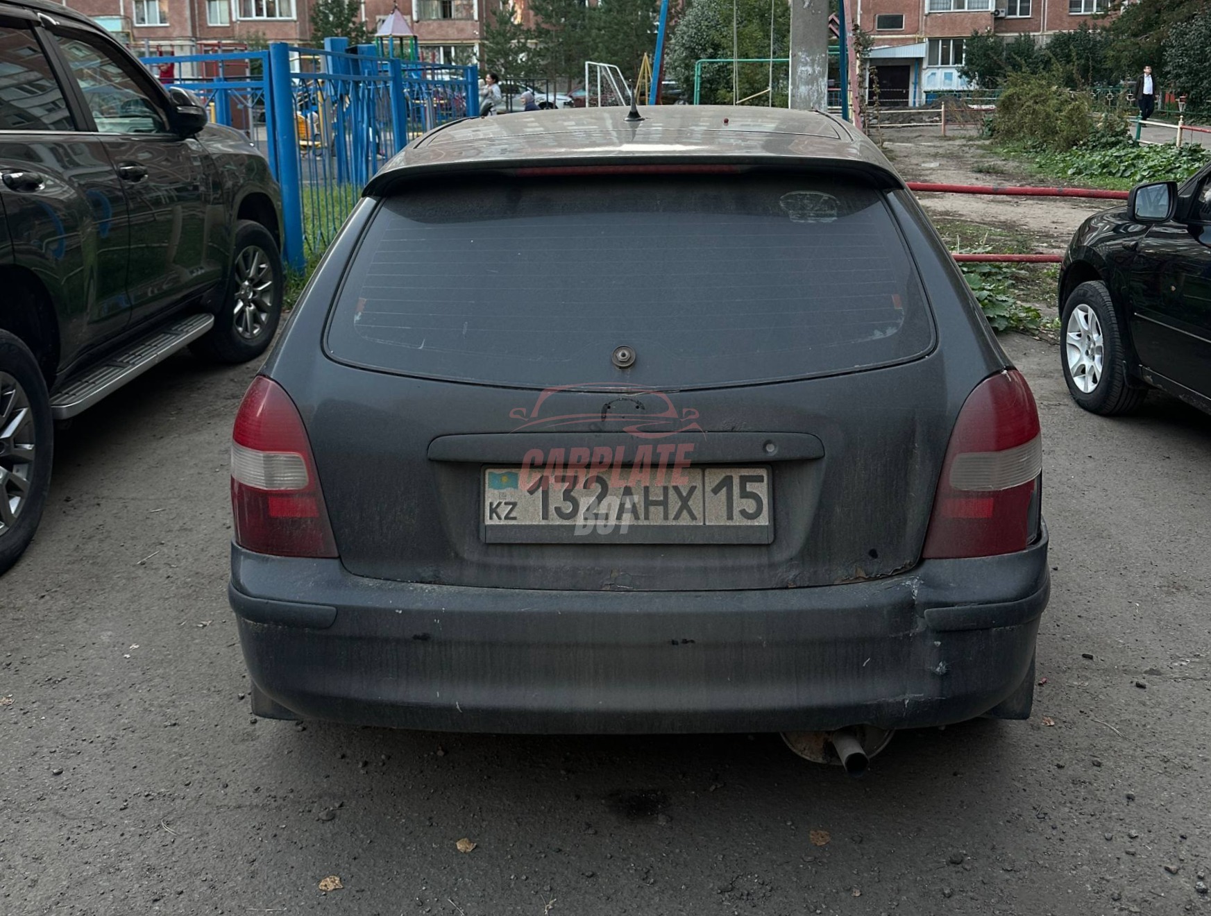 Mazda 323
